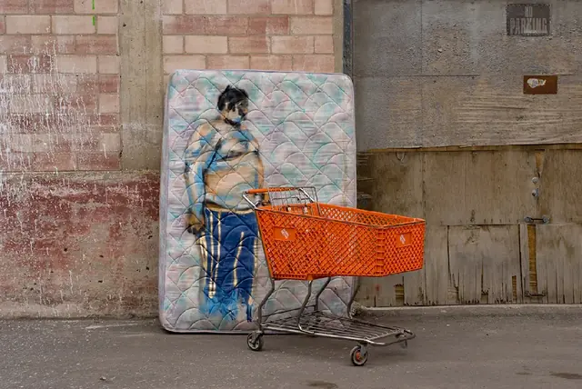 No Shirt No Shoes, Support and Comfort (Mattresses)